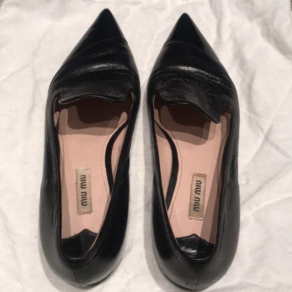 Miu Miu Black Leather Pointed Toe Flats - Picture 3 of 6